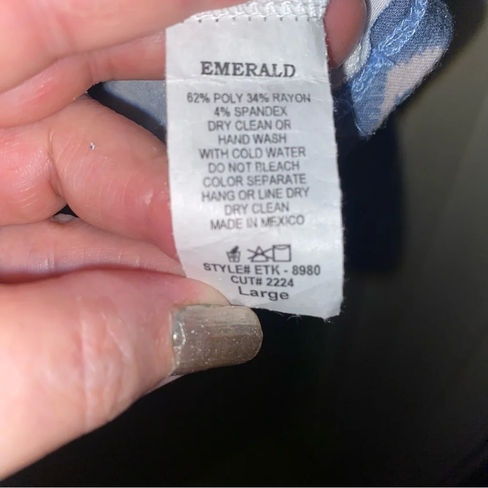 EMERALD COLLECTION Animal Printed Blouse.  SZ L. NWT - Picture 4 of 6